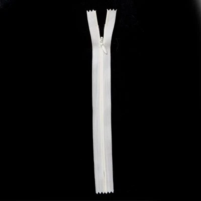 INVISIBLE ZIPPER 8 INCH - Image 4