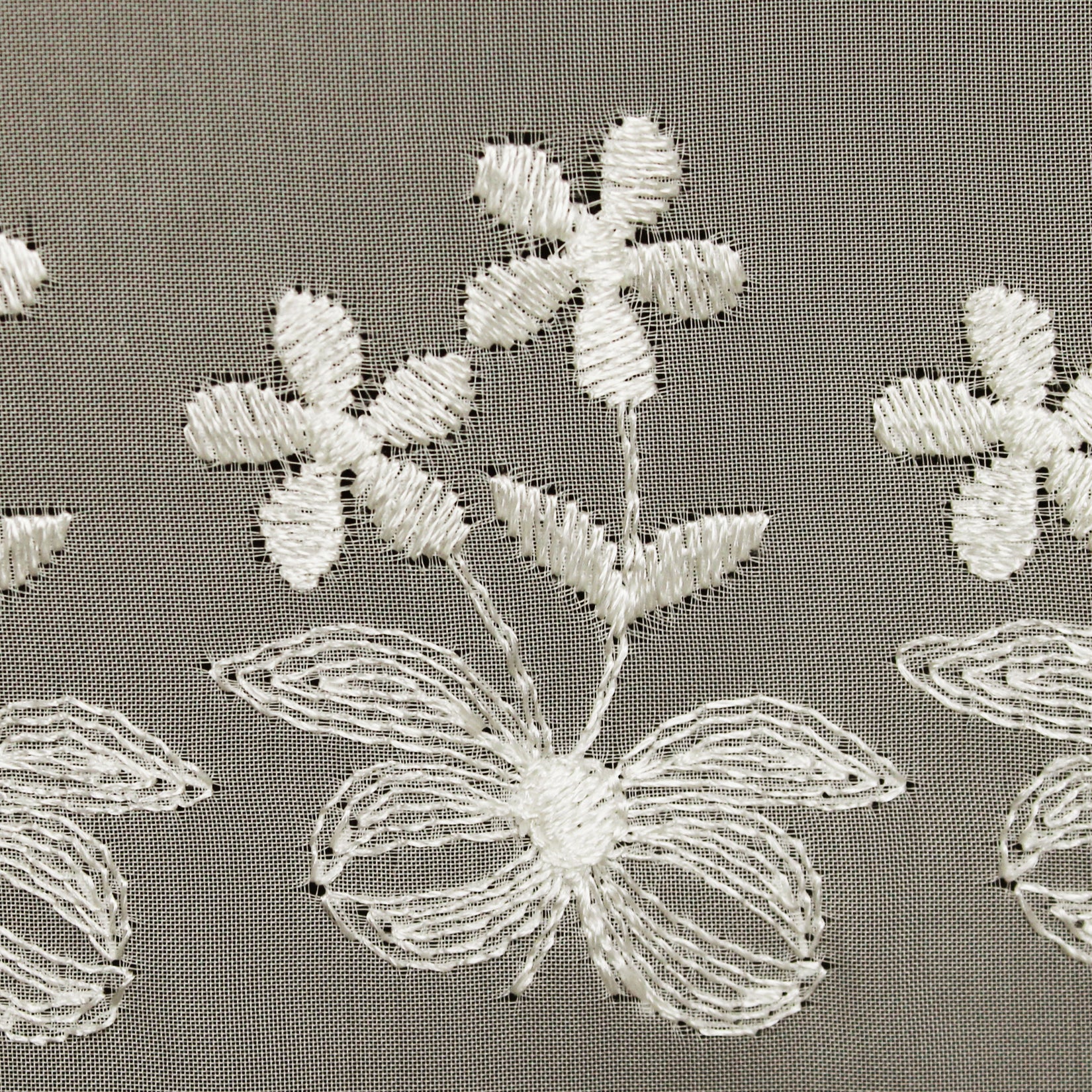 LEGACY EMBROIDERED VOILE II - Image 3