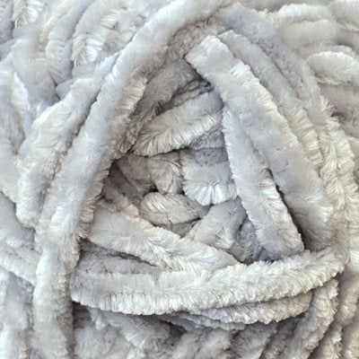 YARN - LUXIOUS - Image 10