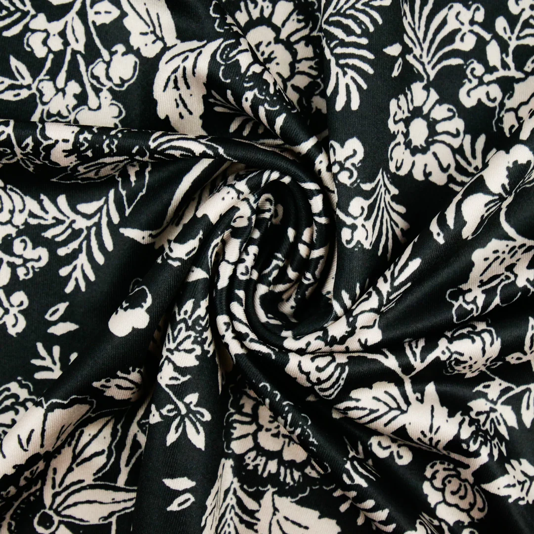 DELPHINE - KNIT PRINTS - MONOTONE FLORAL - Image 3