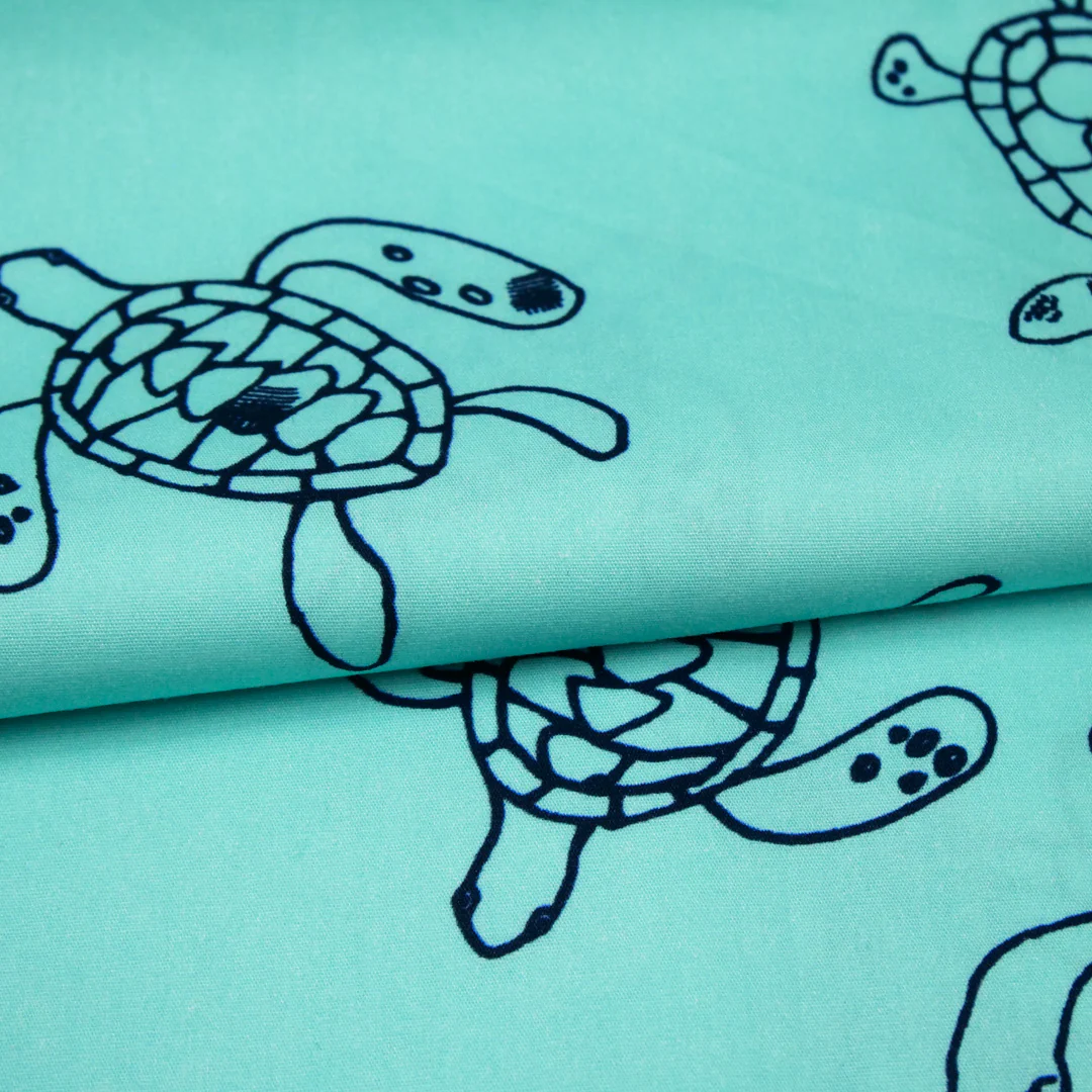 JUSTIN AND JUSTINE - COTTON POPLIN PRINTS - SEA TURTLESTRES - Image 2
