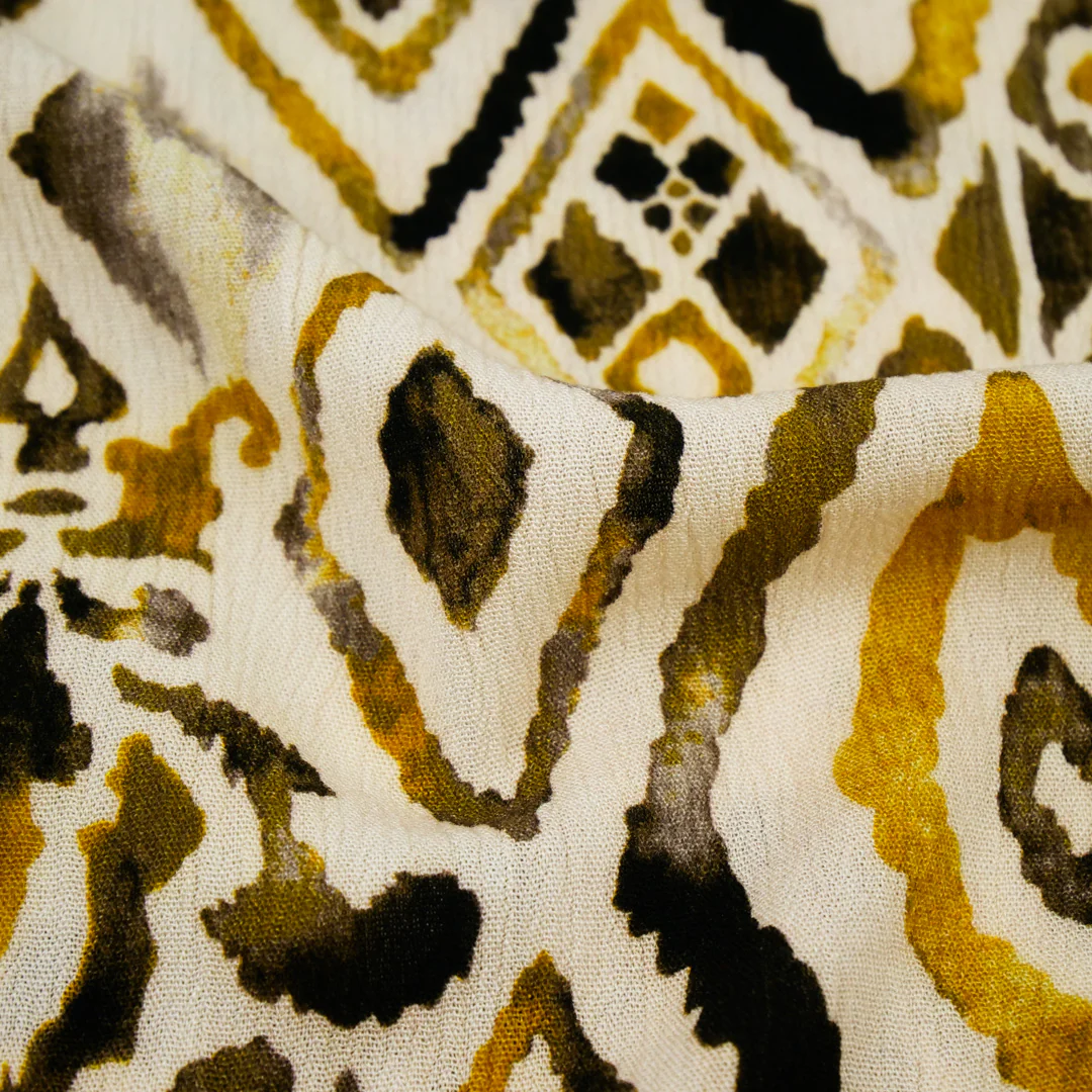 SAVANNAH - RAYON CRINKLE PRINTS - DIAMOND GEOMETRIC - Image 2